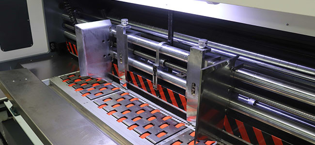 Carton Box 3 Color Flexo Printing Machine With Slotting Die Cutter