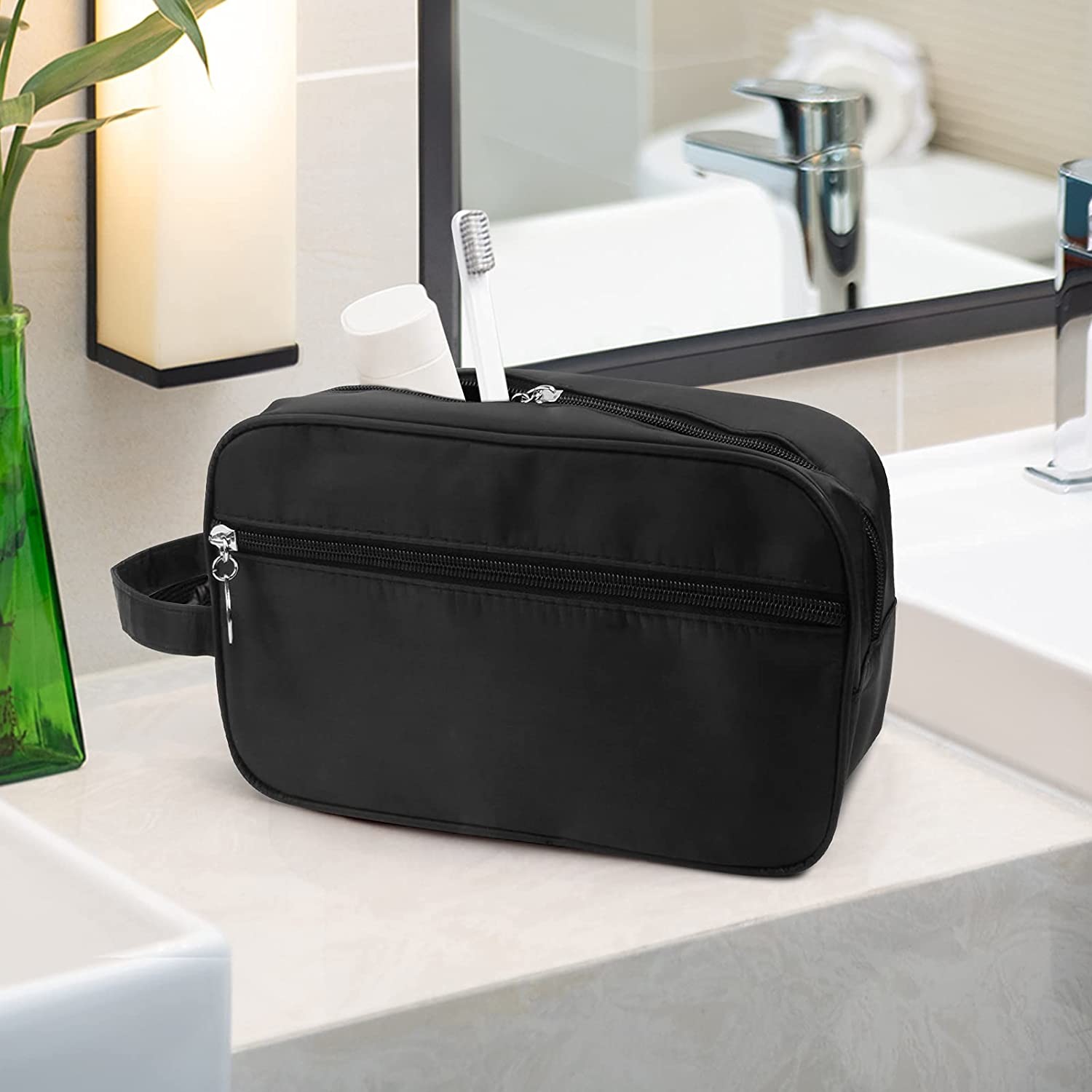 Smooth Lightweight Water Resistant Mens Shaving Bag for Travelling, Travel Dopp Kit for Toiletries Accessories
