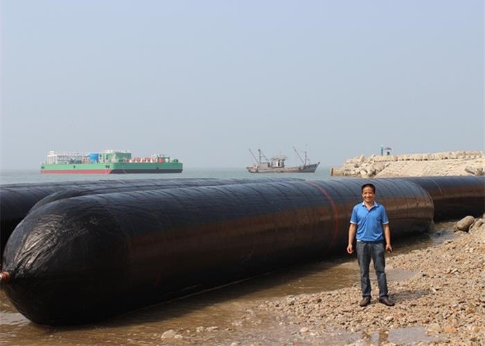 Durable Inflatable Marine Airbags , Marine Salvage Lift Bags Optimized Structural Layout