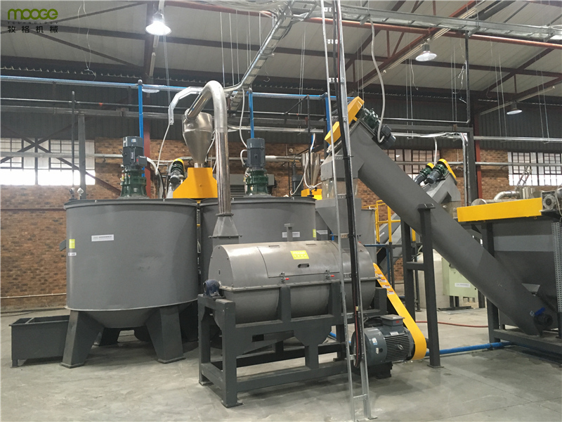 PET Cola Bottle Recycling Plastic Machinery 6000kg/H Bottle Conveyor Belt