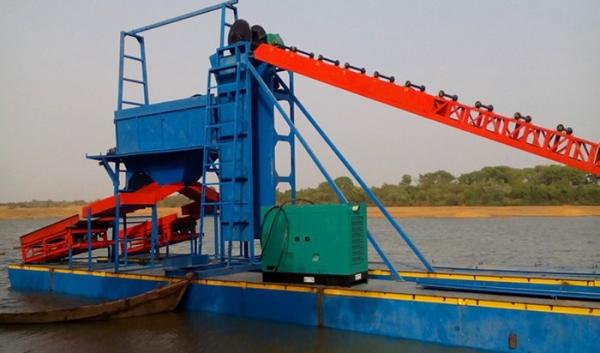 Buy cheap Wheel Bucket 80M3/Hour Gold Mining Dredger Machine 12M from wholesalers