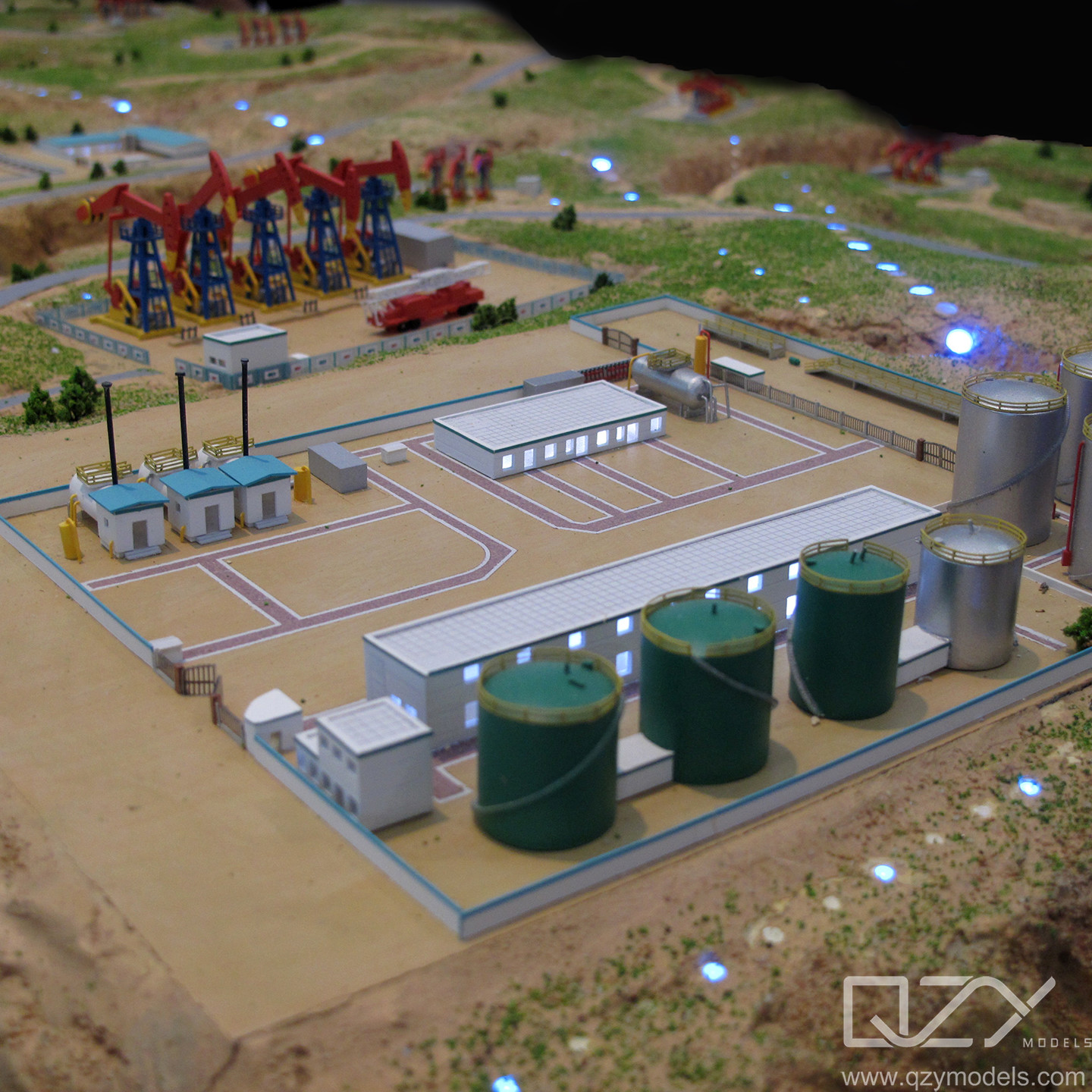 1/200 Petroleum Extraction Scene Display Model for Demonstrating Oil Extraction Process
