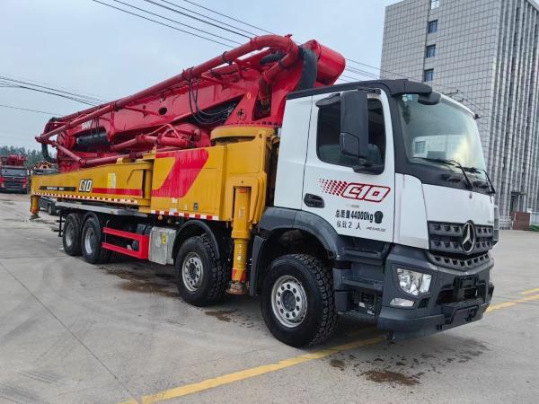 62m Mercedes Benz Concrete Boom Pump with Vibrating Amplitude of 2.6mm and Spare