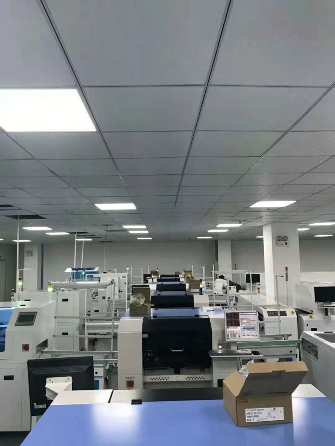 Pneumatic SMT Pick And Place Machine Robot 8 Heads With 120 Feeder Slots