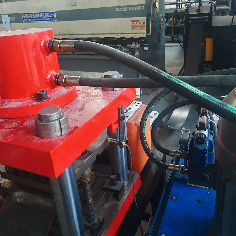 High Stability Full Automatic Cable Tray Machine For Precise Profiles Production Hydraulic Cylinder Cutting