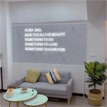 OEM Wall Mounted Neon Letter Signs Custom LED Neon Lights for bedroom
