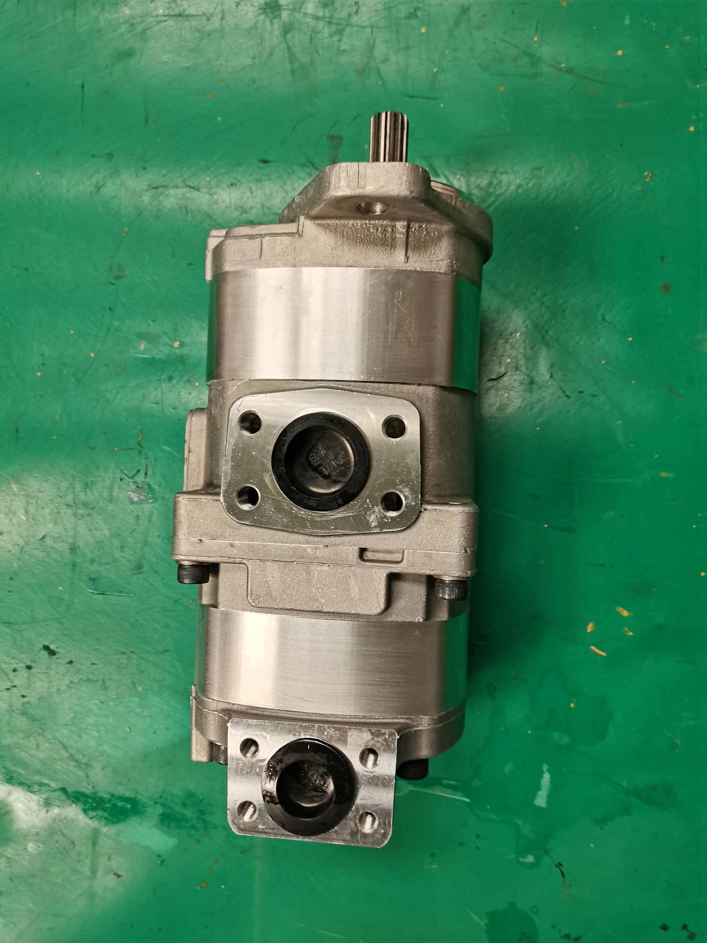 705-51-20300 SAL50+40 2+2 Komatsu Gear Pump Wheel Loaders WA250 WEIGHT:13.922 kgs