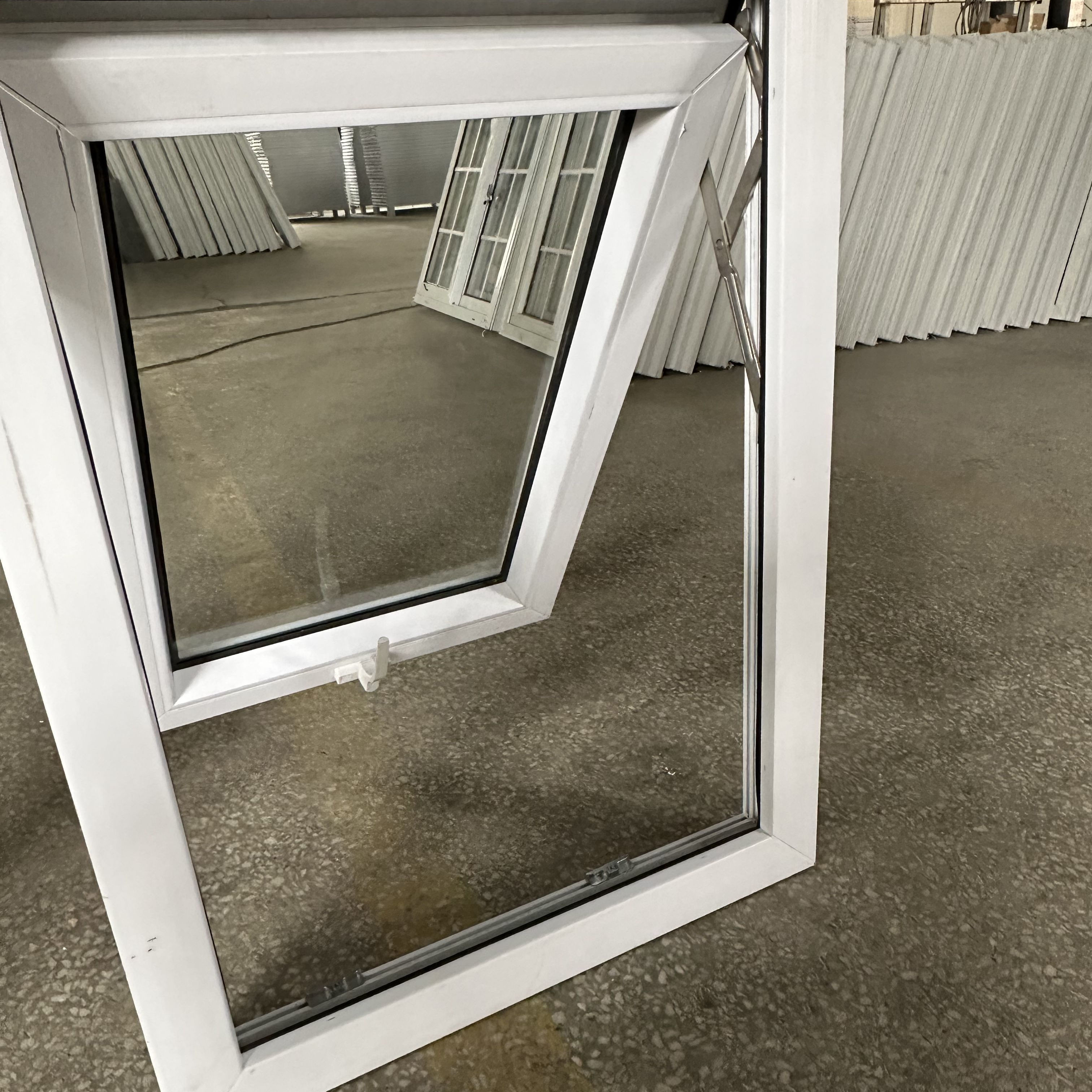 Heat Insulated Vertical PVC Windows White Double Glazed Awning Windows