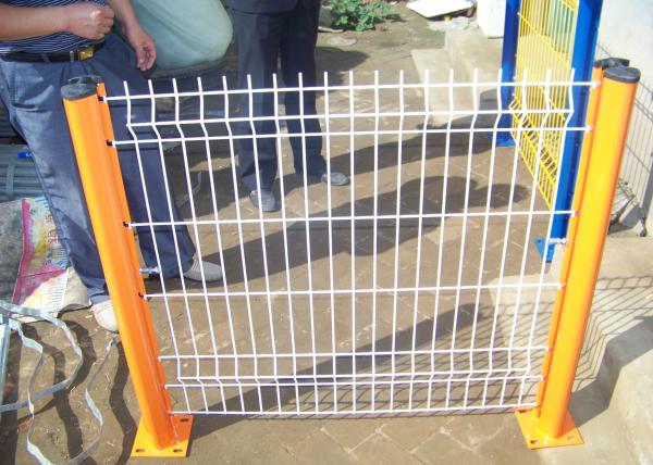 Buy cheap Easily Assembled 50*200 V Mesh Security Fencing from wholesalers