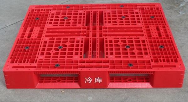 Buy cheap Durable Cold Room Food Grade Storage Plastic Pallet With Steel Tube from wholesalers