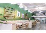 Fashion Firm Nail Polish Wall Rack , Perfume Display Rack Iron Material