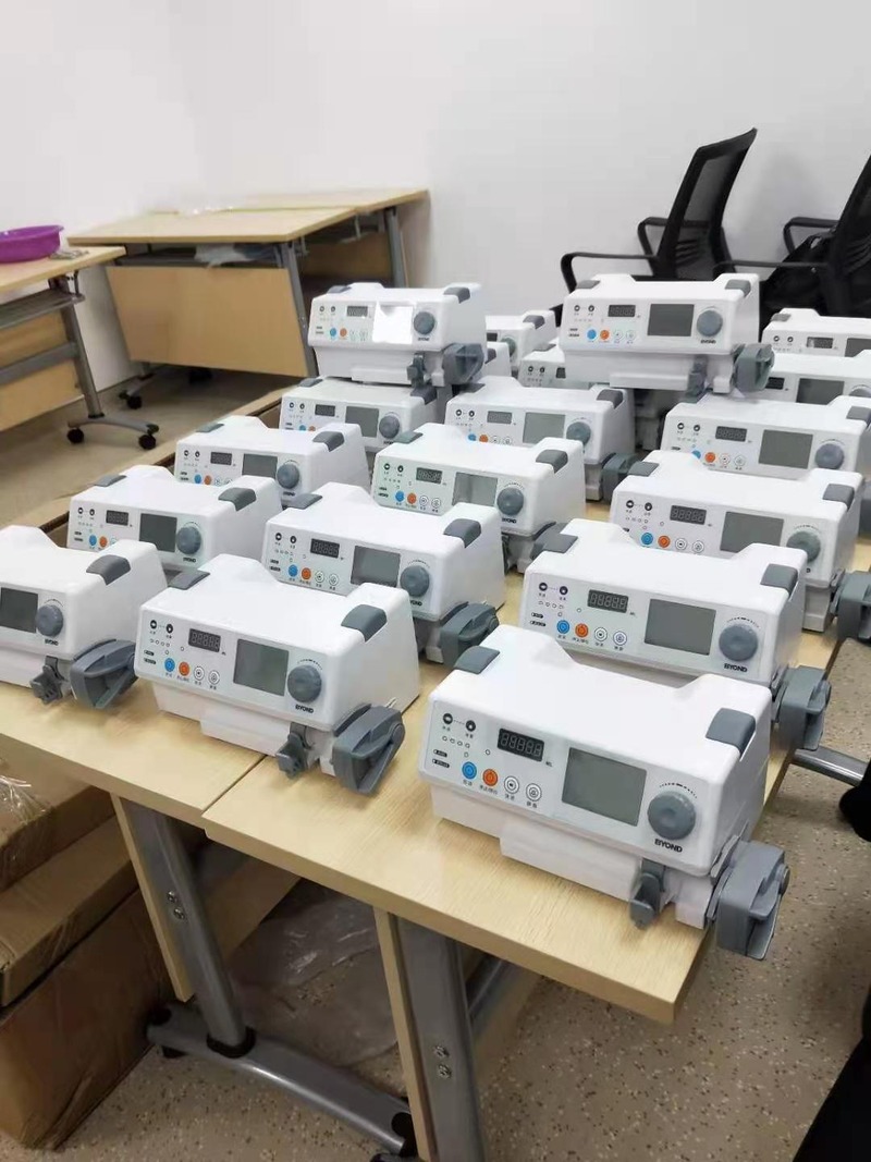 Multiple channel price infusion syringe pumps workstation