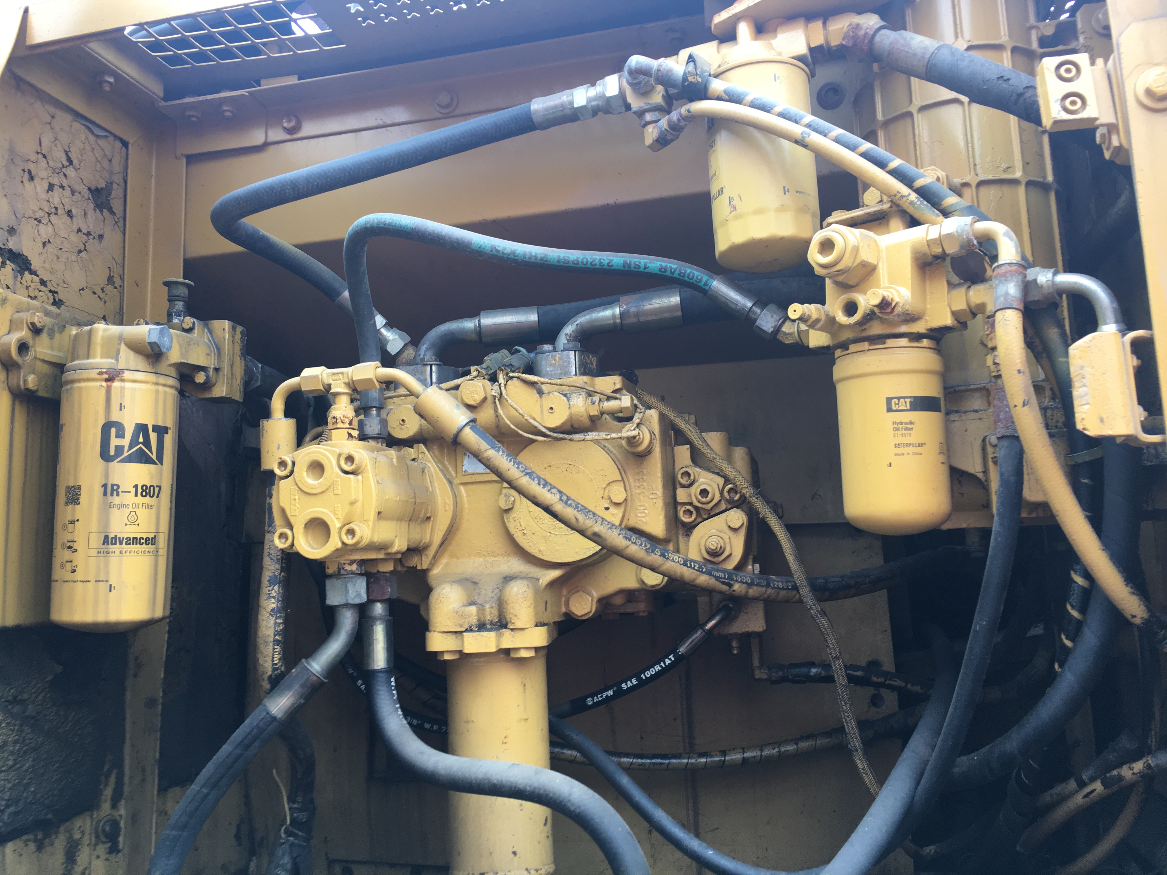 CAT330CL Excavator with Parts and Cheaper Cost Made in The United States 2020 Model