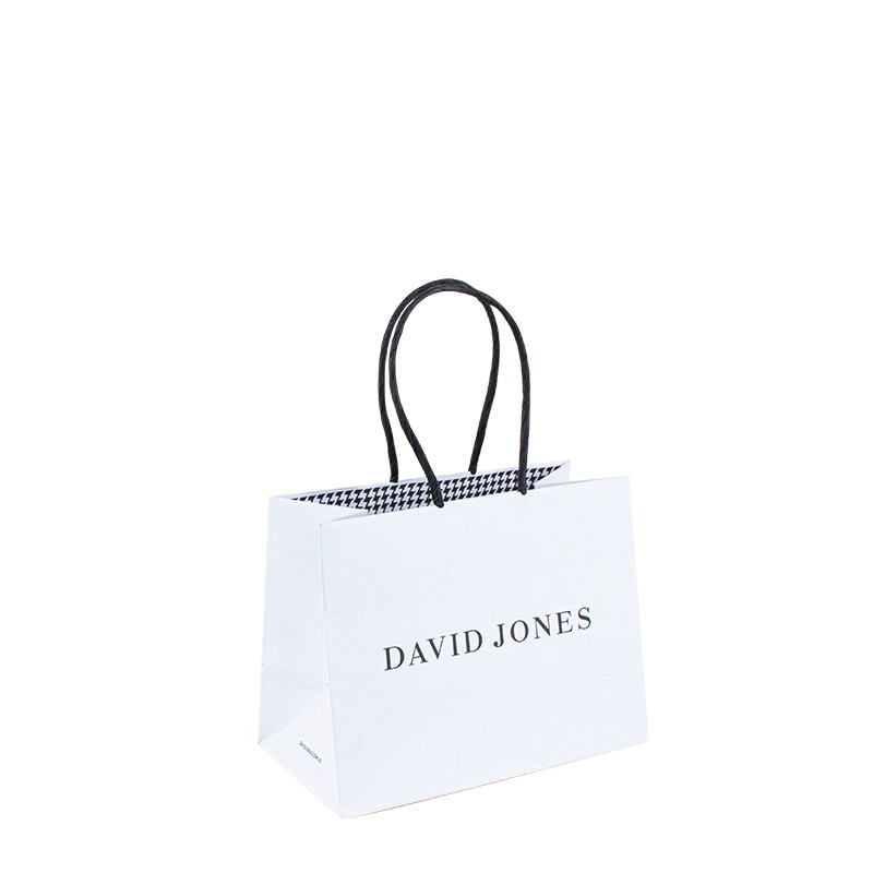 Customized Kraft Paper Packaging Bags Uncoated Lining With Handle