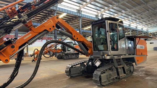 Buy cheap Rock Drill Rig T640J Top Drive Hammer Mining Drilling Rig Quarry Drill Machine from wholesalers