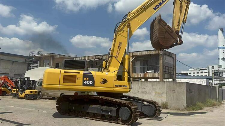 Multi Used Crawler Chain Komatsu Pc400-8r Excavator with 1.9m3 Bucket Capacity