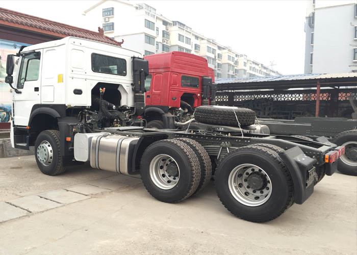 HOWO A7 6X4 PRIME MOVER BACK VIEW