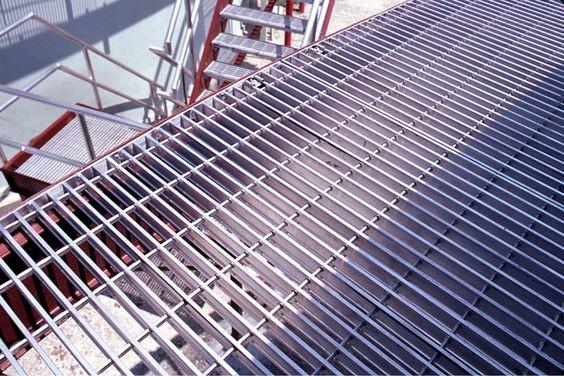 Buy cheap Non Slip Walkway 253/30/100 Stainless Steel Bar Grating from wholesalers