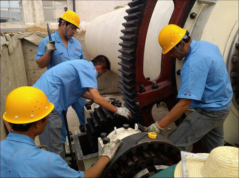High Gradient Magnetic Separator For Silica Sand Matched With Grinding Machine Design