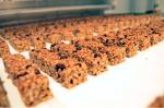 Papa Industrial Chocolate Bar Production Line / Automatic Crunch Candy Bar Line