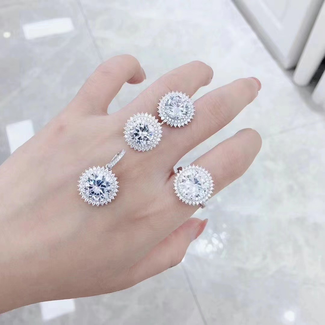 Custom CZ Eternity Band 925 Sterling Silver Rings Zircon Nailed Shape 16.6g