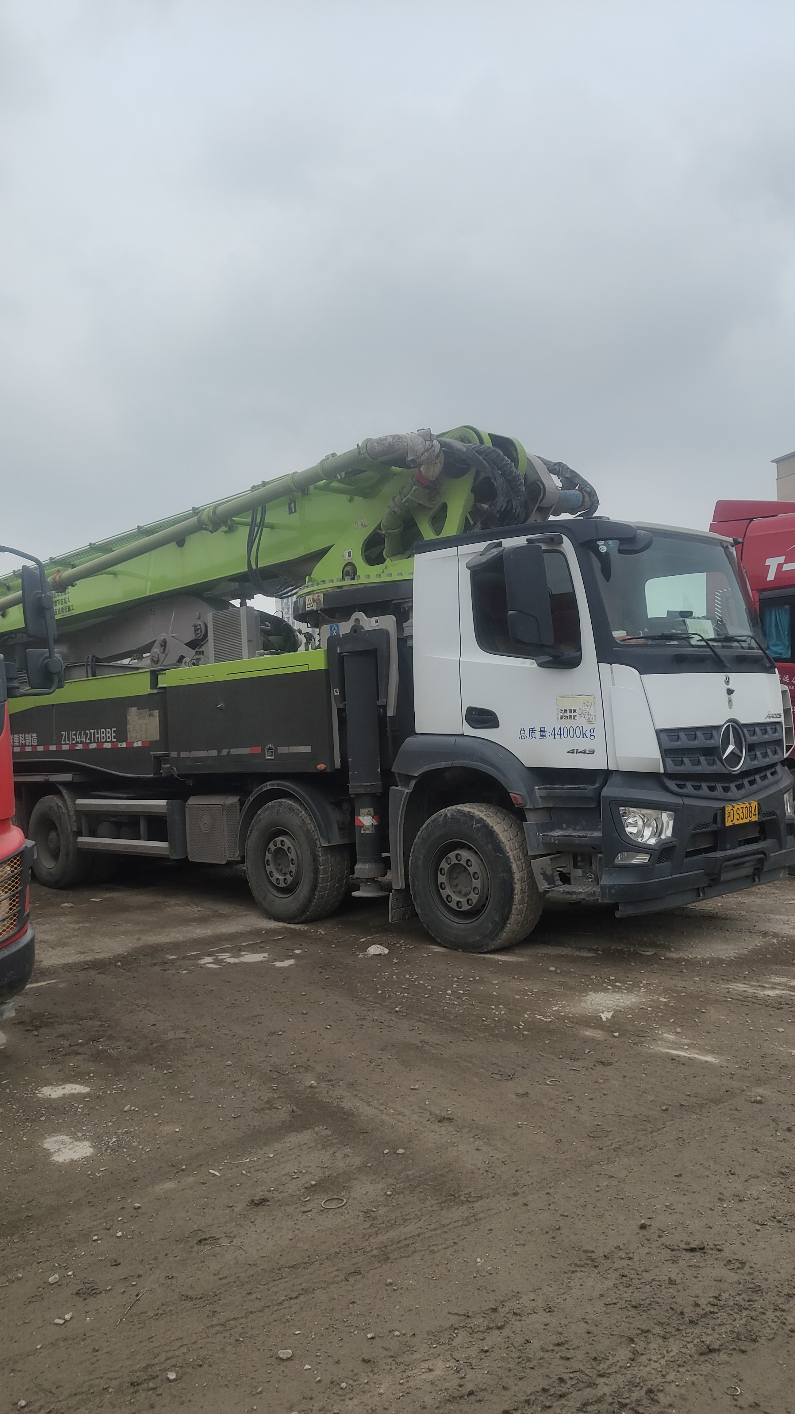 Official inventory Zhonglian Heavy Industry pump truck, Mercedes Benz chassis