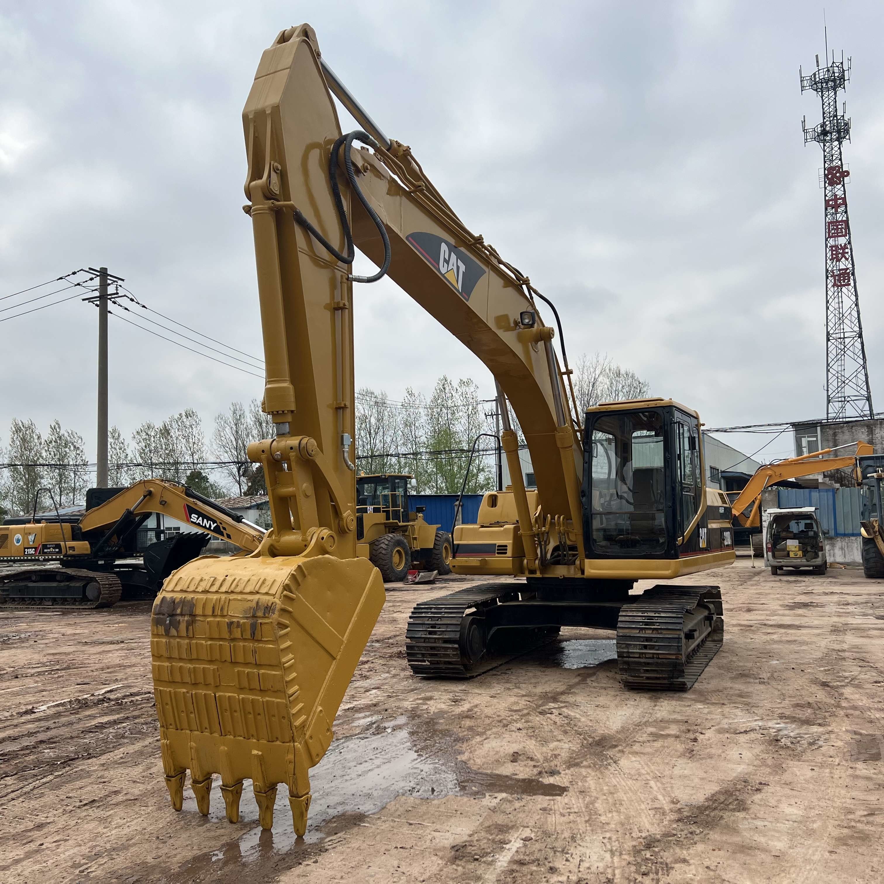 Used Excavator Original Caterpillar 320BL Secondhand 20ton Medium Digger