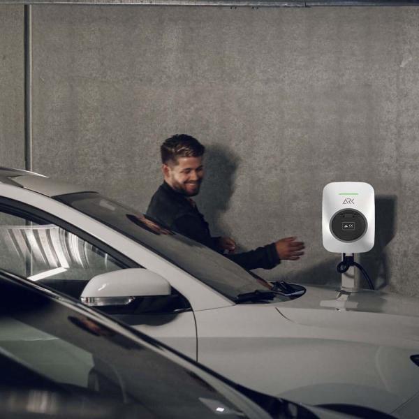 Buy cheap Electric Vehicle Level 2 Home EV Charger 32a 7kw With Wifi from wholesalers