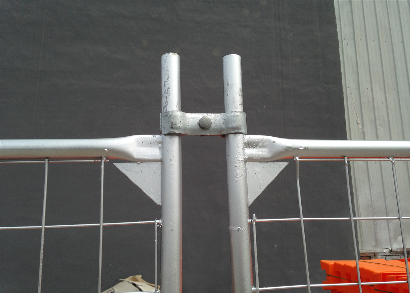 temporary construction fencing panels made in CEDUNA 2100mm*2400mm OD 38 tubing mesh opening :60mm*150mm