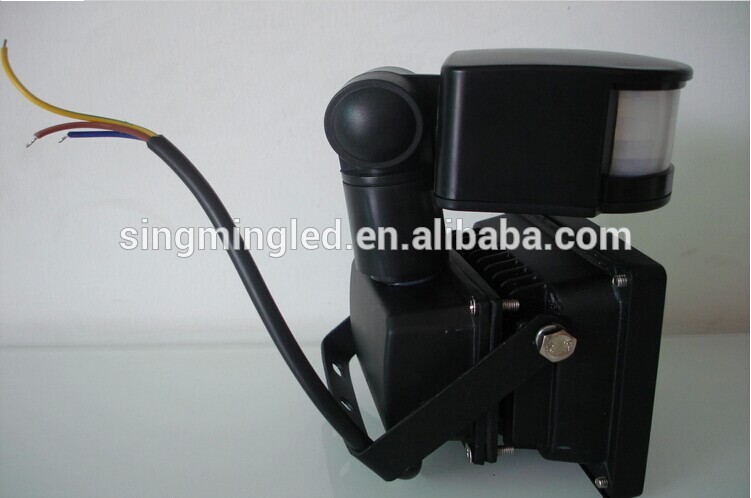 LED Aluminum Lamp Body Material motion sensor LED flood light with 3 years warranty