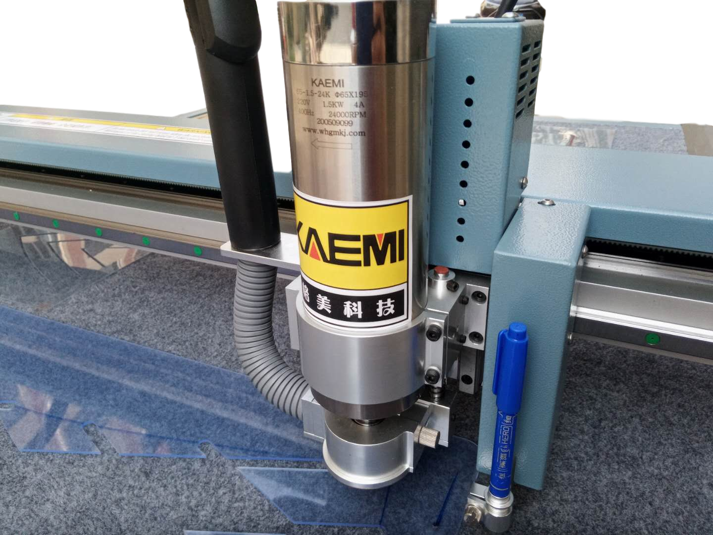 Flexible Modification Garment Pattern Cutter for Advertising Company 500-1800mm/s