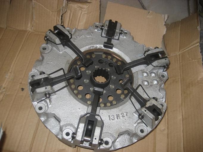 YTO tractor parts clutch assembly 11 inch for YTO 700~1104 tractor