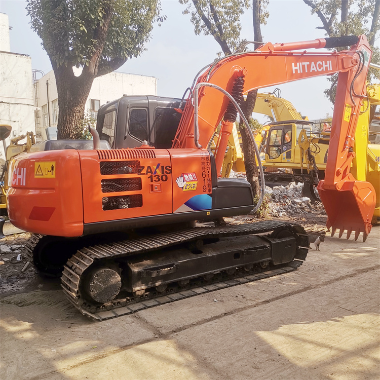 Original Hydraulic Pump 13 Ton Japan Hitachi ZX130 Crawler Excavator in Good Condition