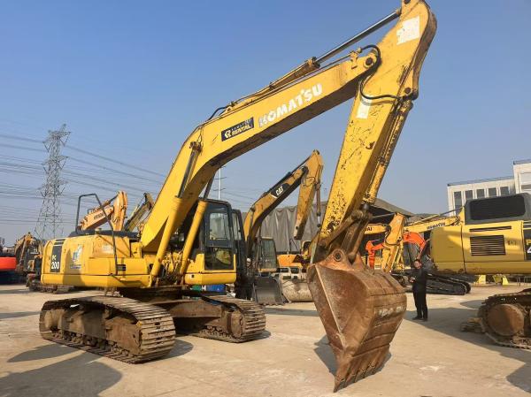 Buy cheap High Performance Used Komatsu PC220-7 Excavator 22 Tons Original Komatsu Excavator from wholesalers