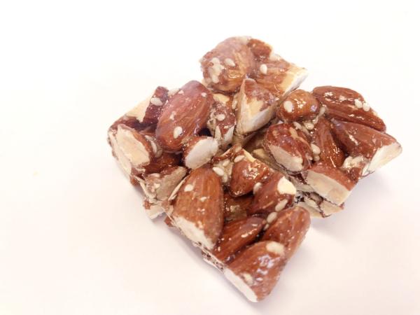 Buy cheap Almond Healthy Nut Clusters Crispy Taste Safe Raw Ingredient Kosher BRC Approval from wholesalers