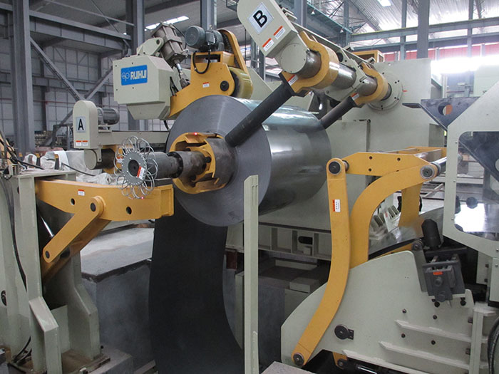 servo feeder
