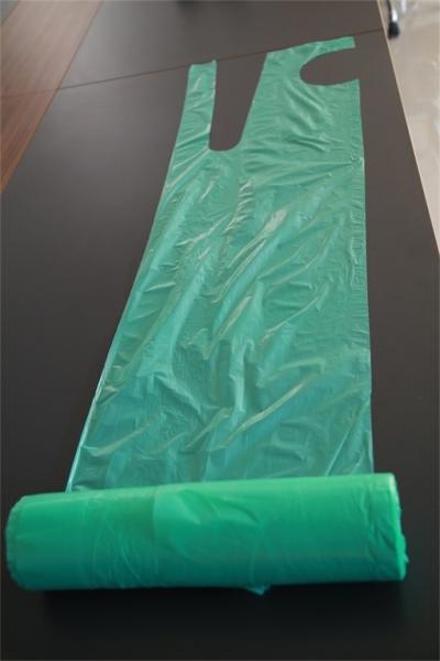 Buy cheap Green PE Aprons Disposable Antibacterial , Disposable Catering Aprons CE Approved from wholesalers