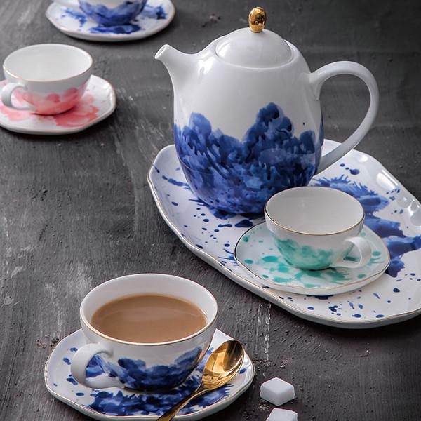 Buy cheap Multicolored Traditional Brewing 1100cc Non Drip Blue Ceramic Teapot from wholesalers