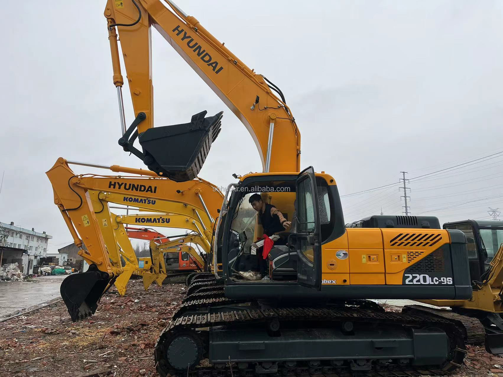 Second Hand Hyundai 225-7 305C-9 Excavator Used Construction Machinery