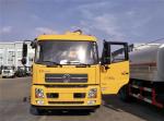 Diesel Fueled Flatbed Wrecker Truck 8 Tons With Folding Crane