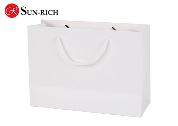 Quality Customized Paper Bags For Clothing Store Garments Package Bags for sale