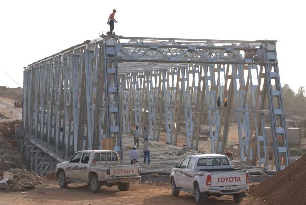 Buy cheap Pipe Prefabricated Steel Truss Pedestrian Bridge from wholesalers