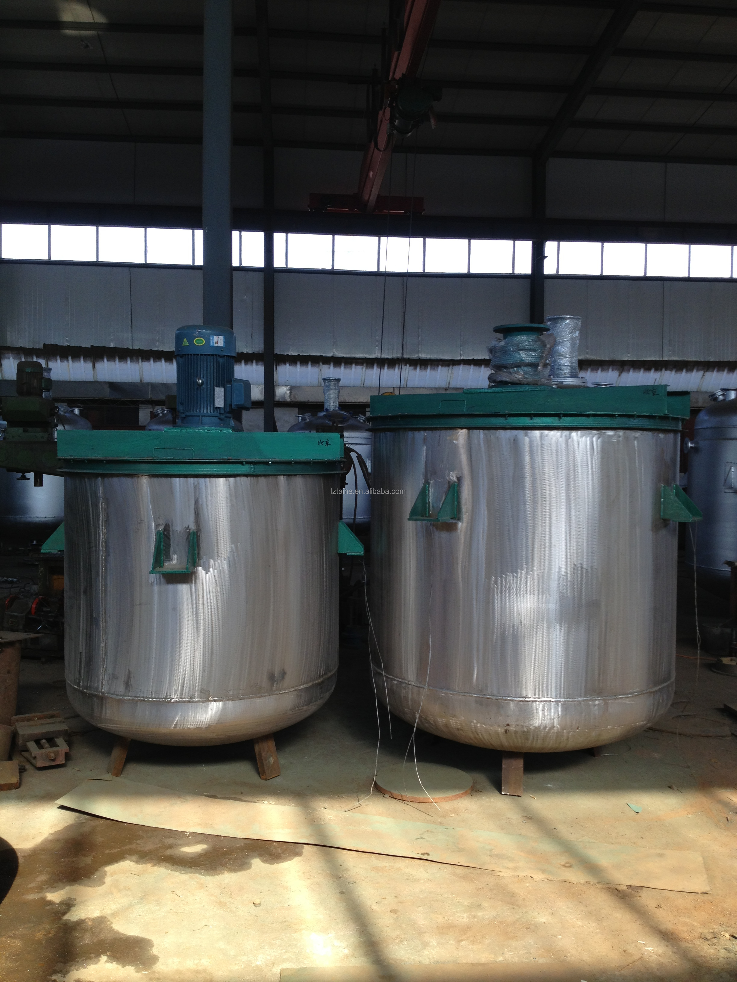 15 kW Chemical Paint Mixing Agitator Tank For Industrial Chemical Blending