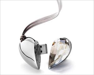 China Crystal Heart Shape Usb USB Stick Gift For Wedding 1gb 2gb 4gb 8gb 16gb 32gb 64gb 128gb on sale