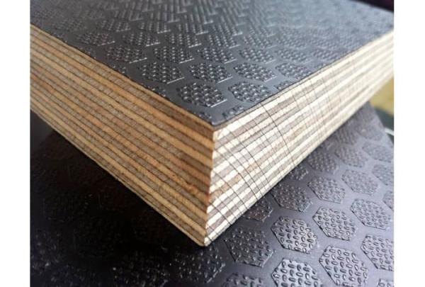 Buy cheap Hexagon Birch Ply 15mm 9mm Anti Slip Plywood For Flooring from wholesalers