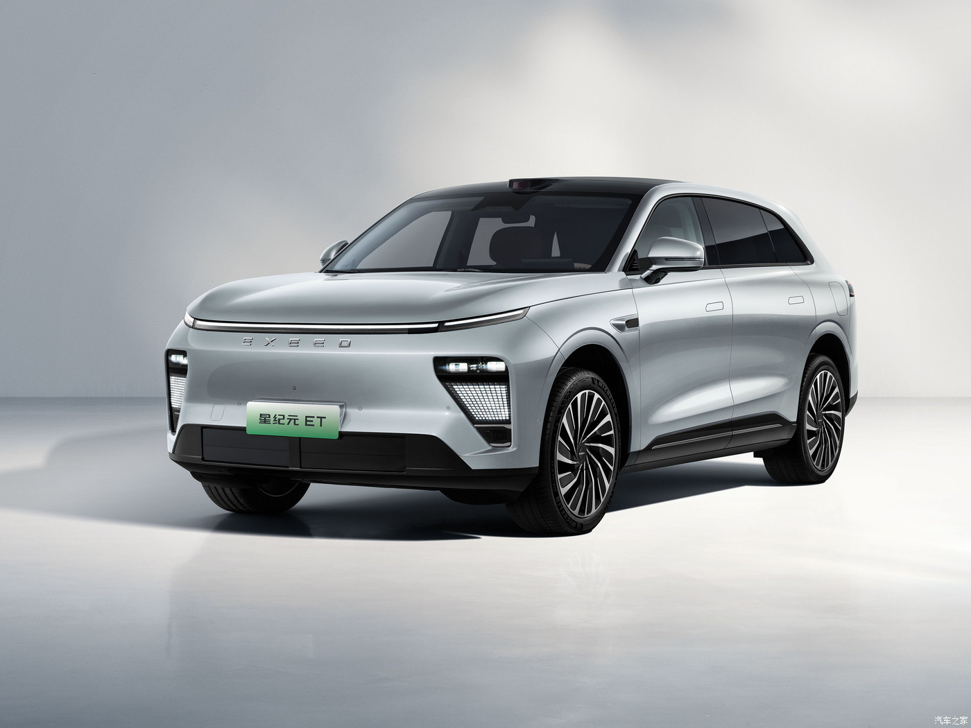 Left Drive Chery Electric Car EXEED ET Midsize SUV Single Speed Automatic Transmission