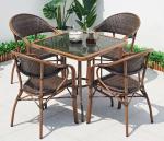 Glass Top PE Rattan Garden Dining Table And Chairs 5pcs Sets