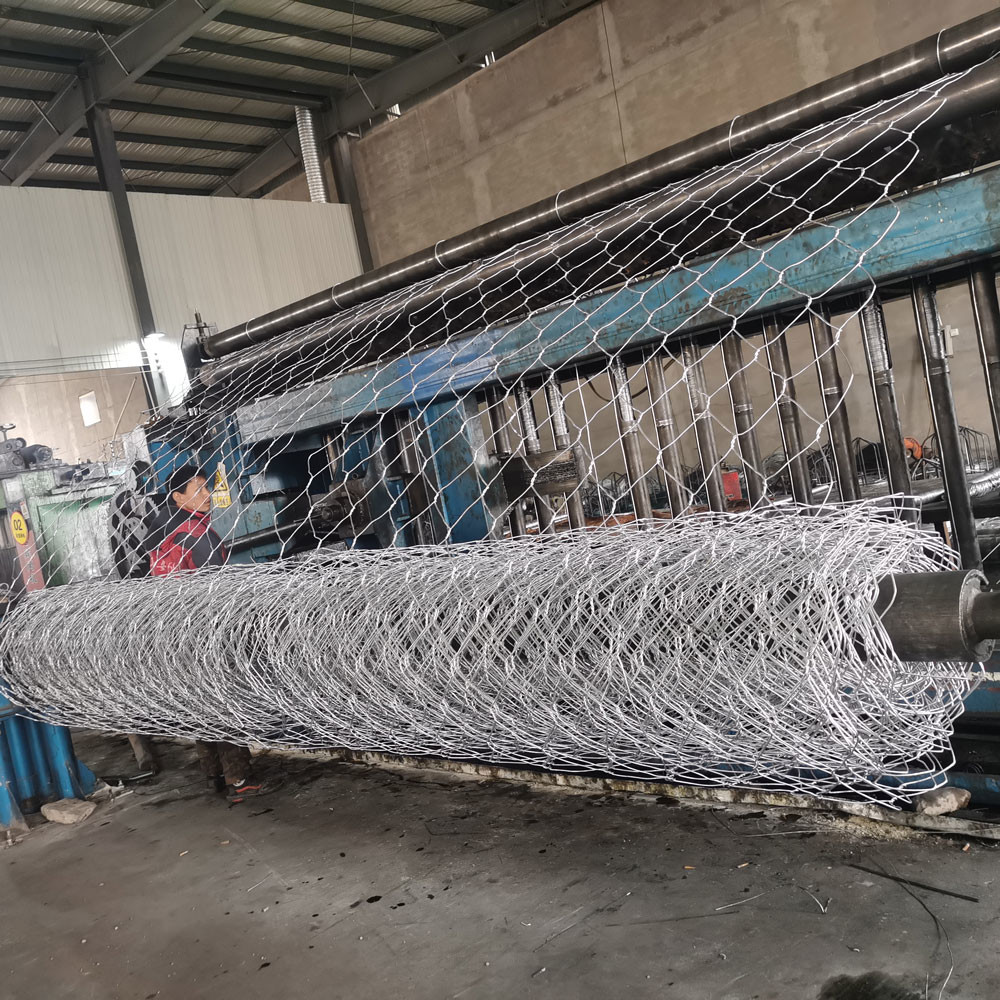 Hot Dipped Galvanised Gabion Boxes 2*1*1 Hole Size 80*100 Diameter 2.7mm