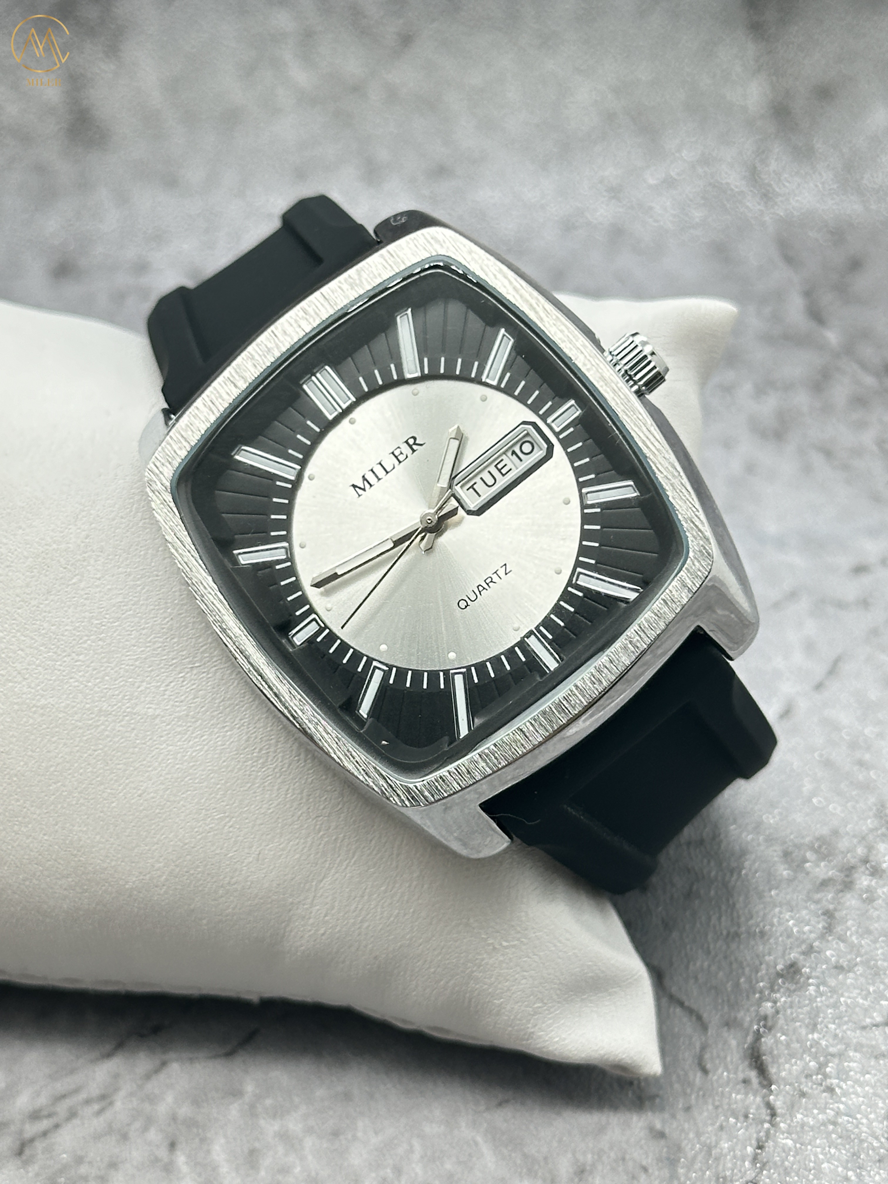 Silicone Band Classic Mens Wrist Watches for Classic and Modern Look