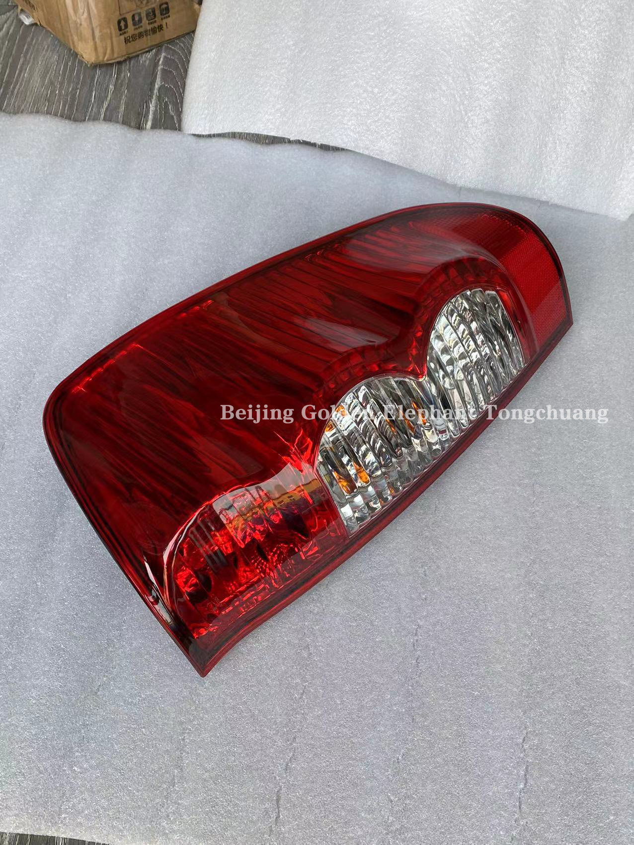OE No. 4133300-P00 Great Wall Wingle 5 European Version Tail Light for 124 Spider 348